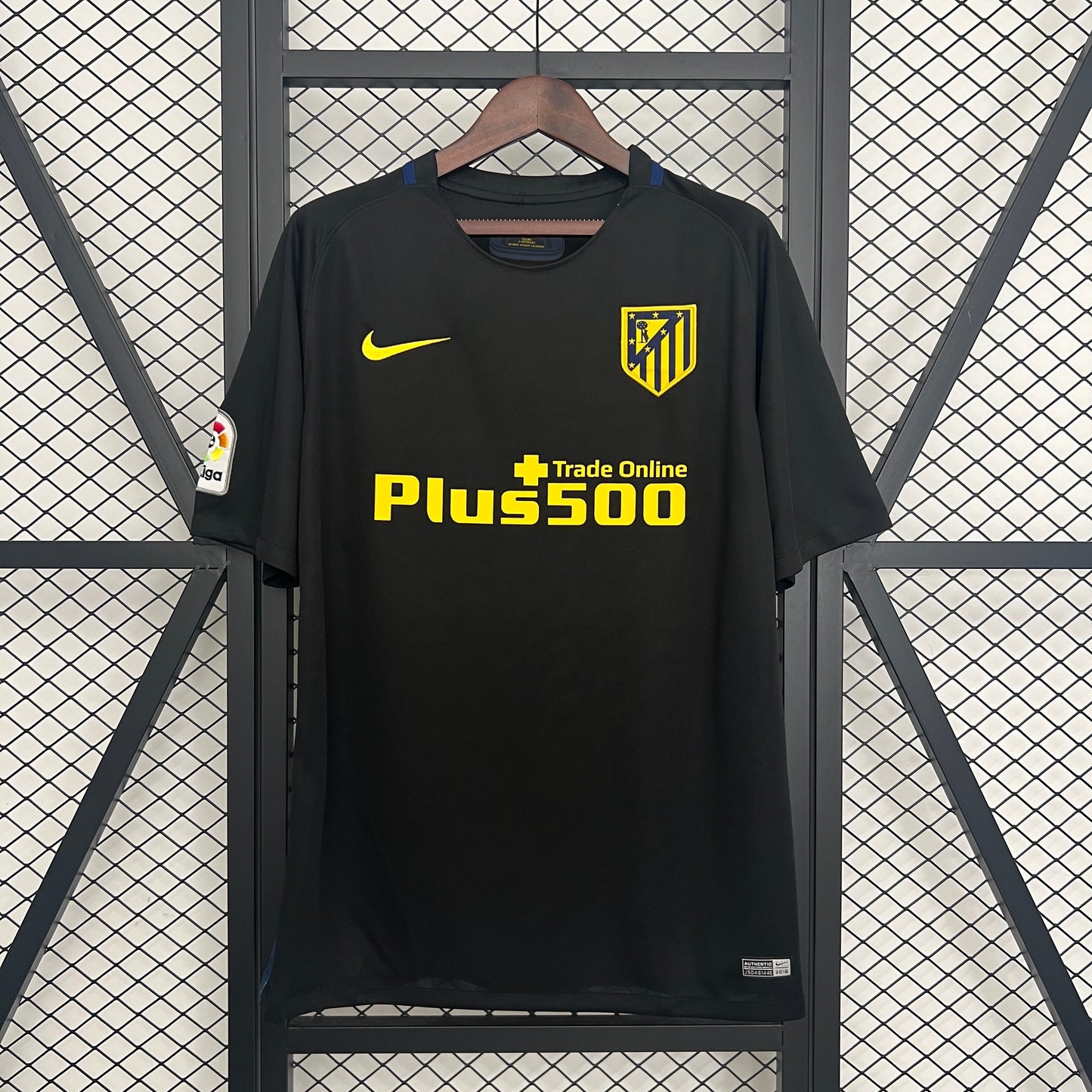 ATLĂTICO DE MADRID II 16/17 HOMBRE (RETRO)