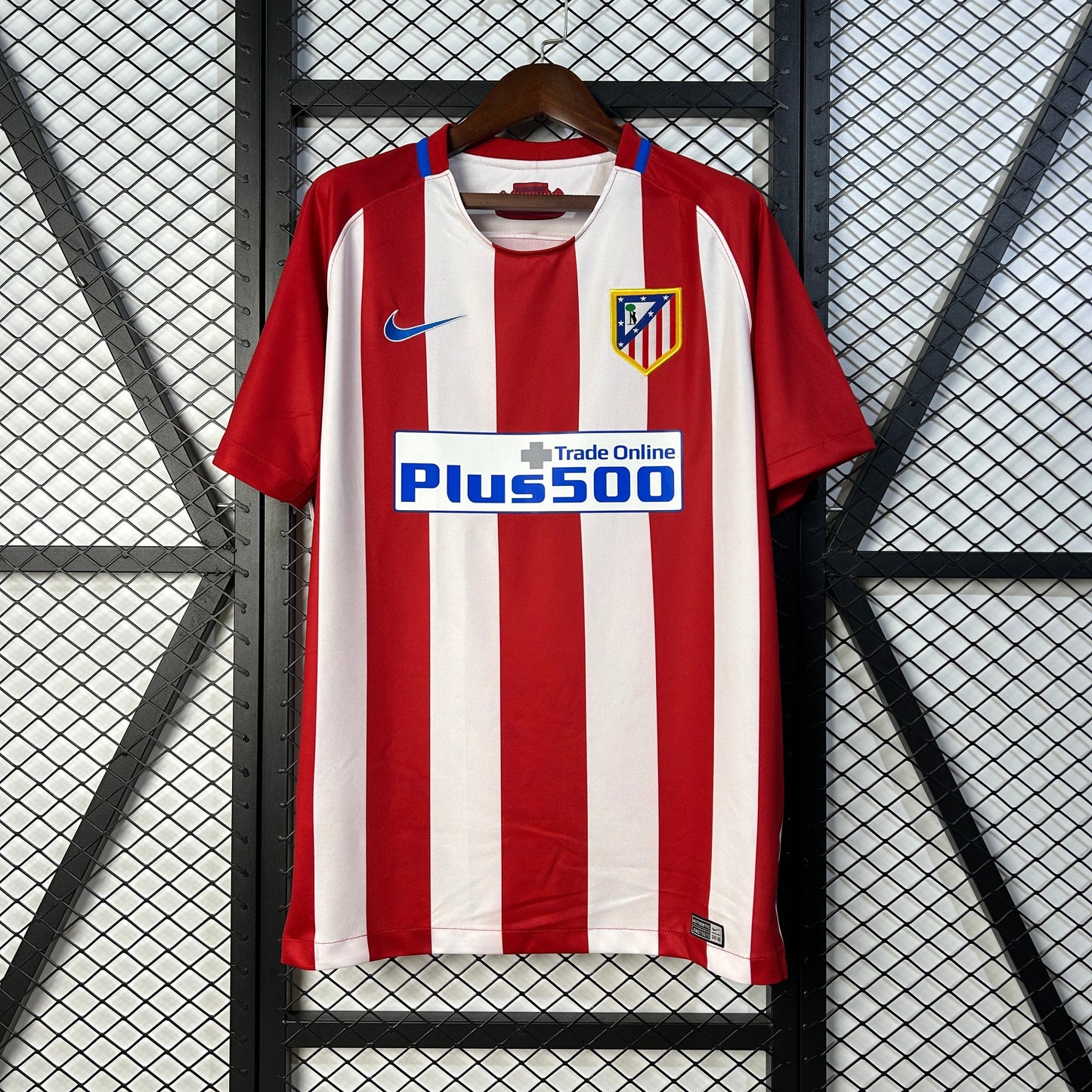 ATLĂTICO DE MADRID I 16/17 HOMBRE (RETRO)