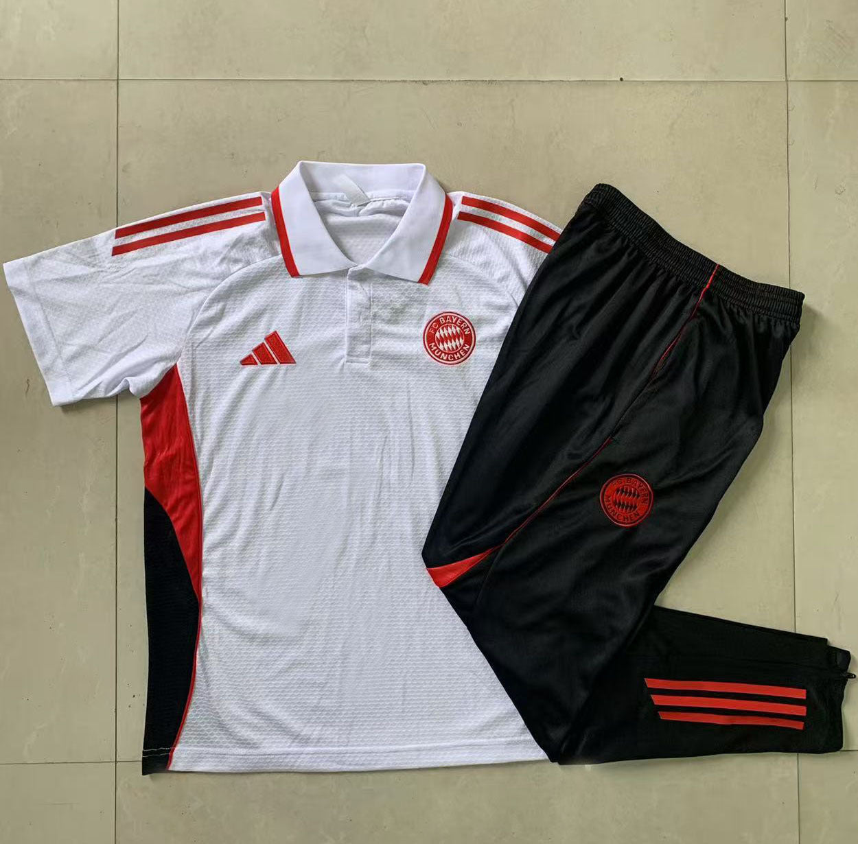 POLO + PANTALONES BAYERN DE MUNICH VI 25/26