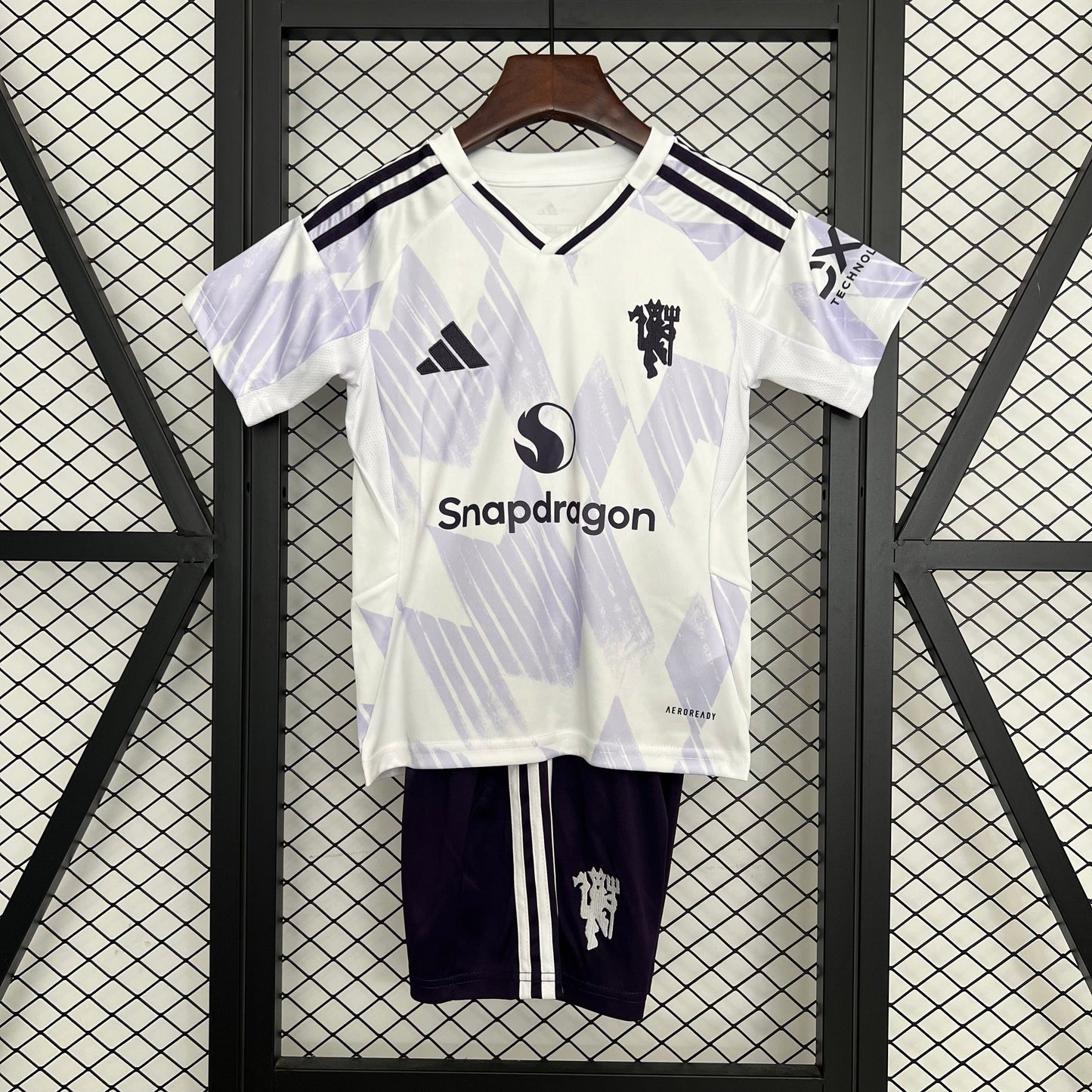 MANCHESTER UNITED II 25/26 CONJUNTO INFANTIL
