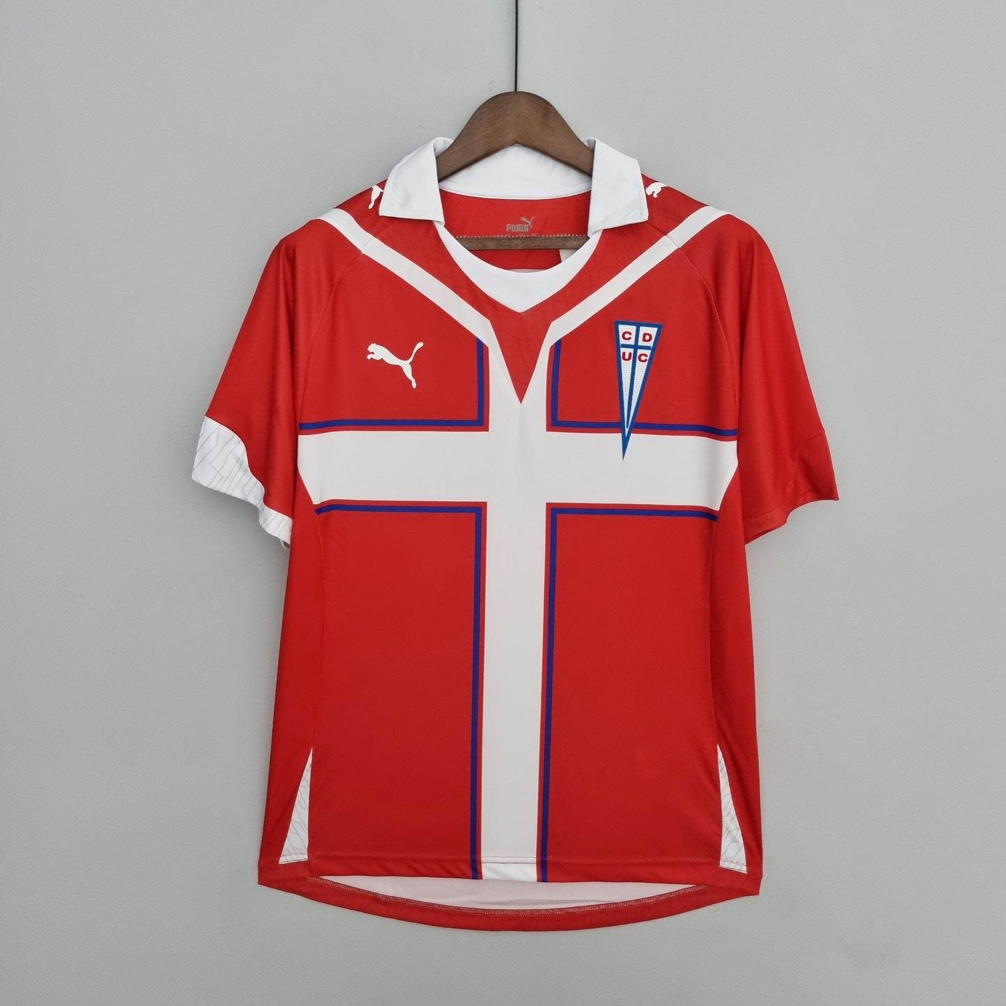 UNIVERSIDAD CATĂLICA II 2009 HOMBRE (RETRO)