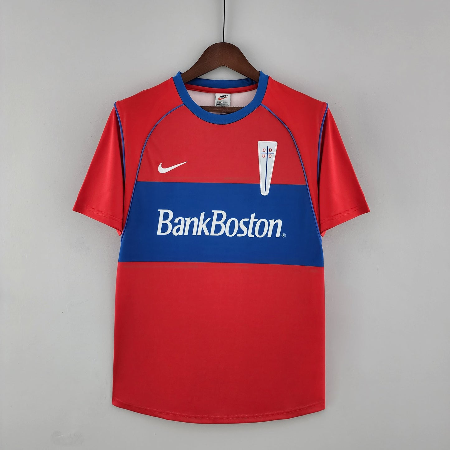 UNIVERSIDAD CATĂLICA II 2002 HOMBRE (RETRO)
