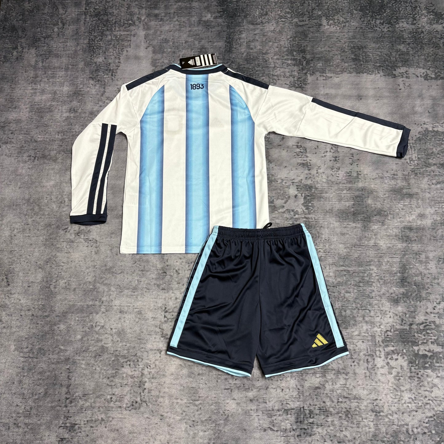 ARGENTINA MUNDIAL I 2026 CONJUNTO INFANTIL (MANGA LARGA)