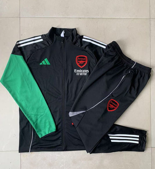 PANTALONES + SUDADERA ARSENAL II 25/26