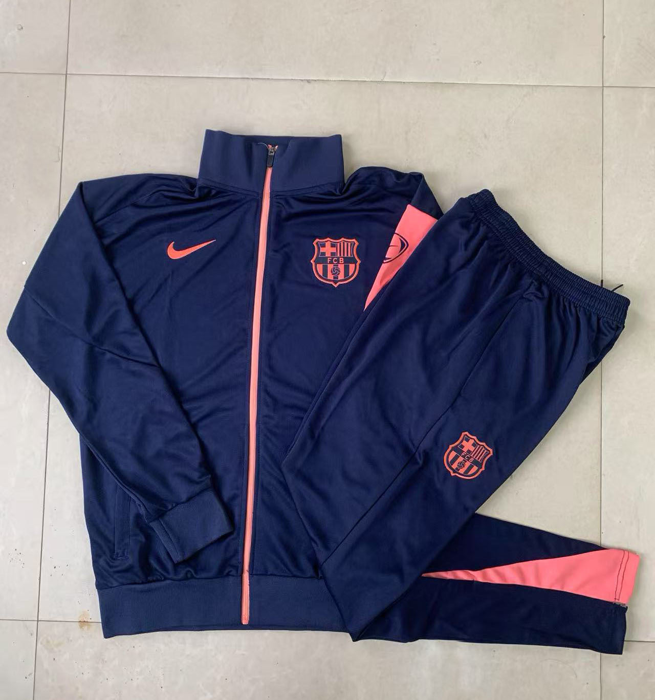PANTALONES + SUDADERA BARCELONA IV 25/26
