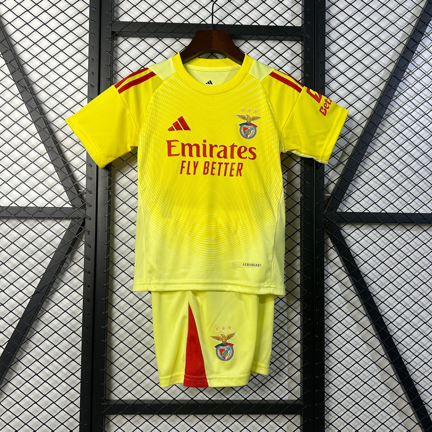 BENFICA PORTERO I 25/26 CONJUNTO INFANTIL