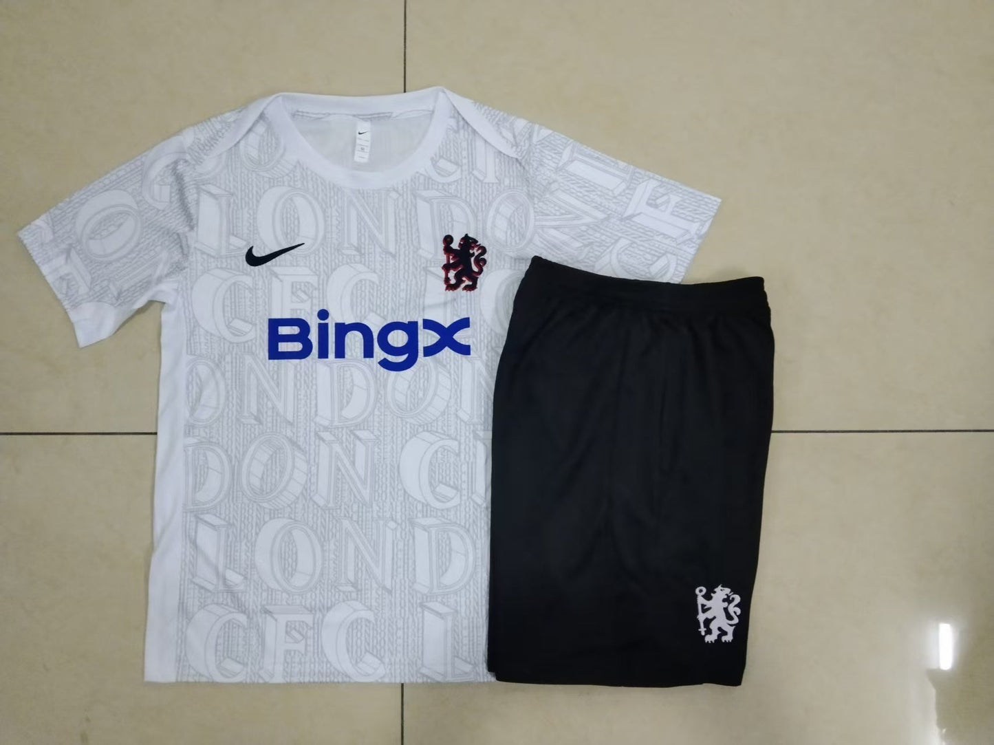 CAMISETA + PANTALONES CHELSEA II 25/26