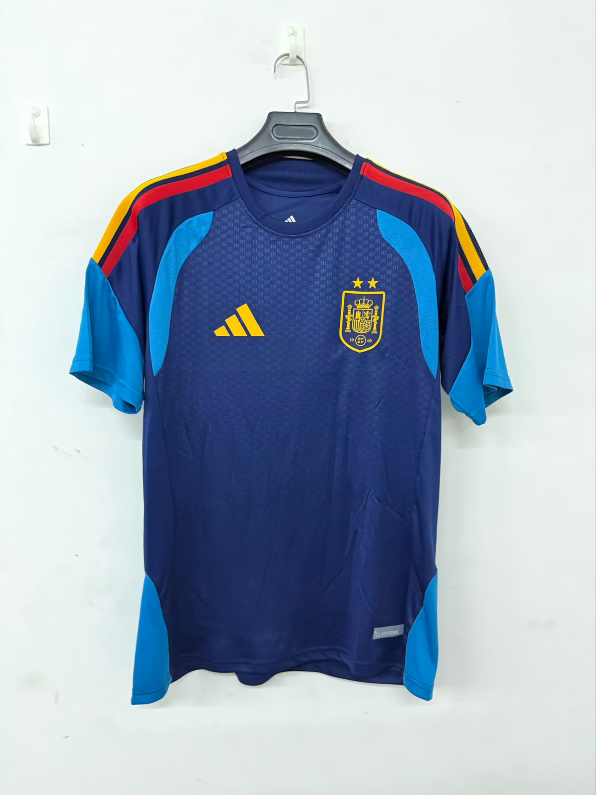 ESPAÑA ENTRENAMIENTO EDICIÓN CAMPEÓN MUNDIAL 2026 HOMBRE