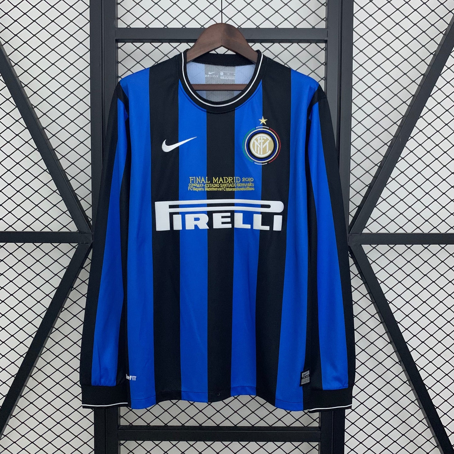 INTER DE MILAN I 09/10 HOMBRE (RETRO) MANGA LARGA
