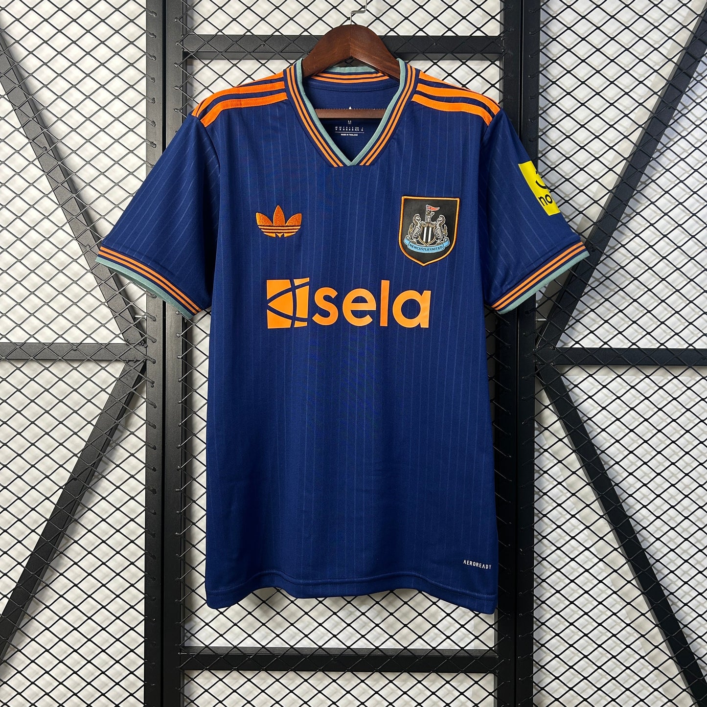 NEWCASTLE II 25/26 HOMBRE