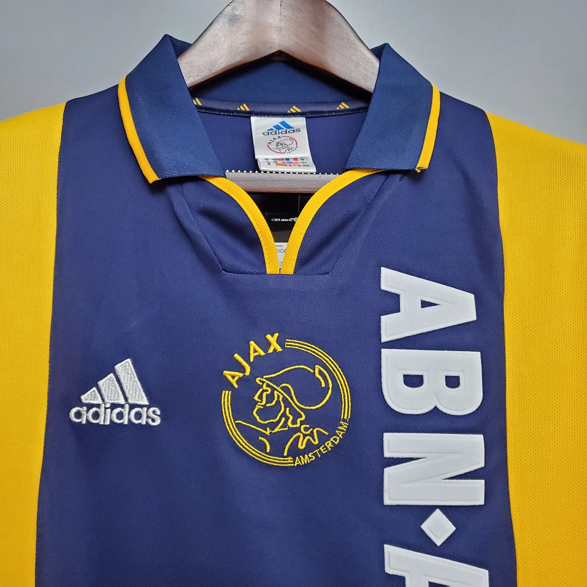 Ajax 00/01 Retro Visitante - Super Golazo Tienda