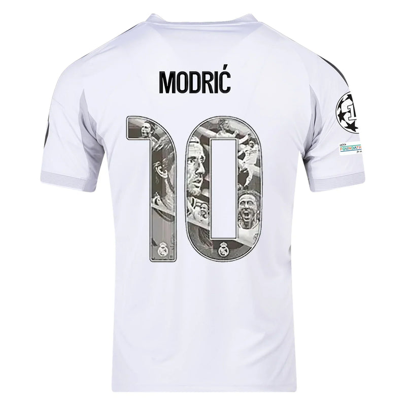 Camiseta Modrić - Real Madrid 25/26 I de Local - Conmemorativa - Versión Aficionado
